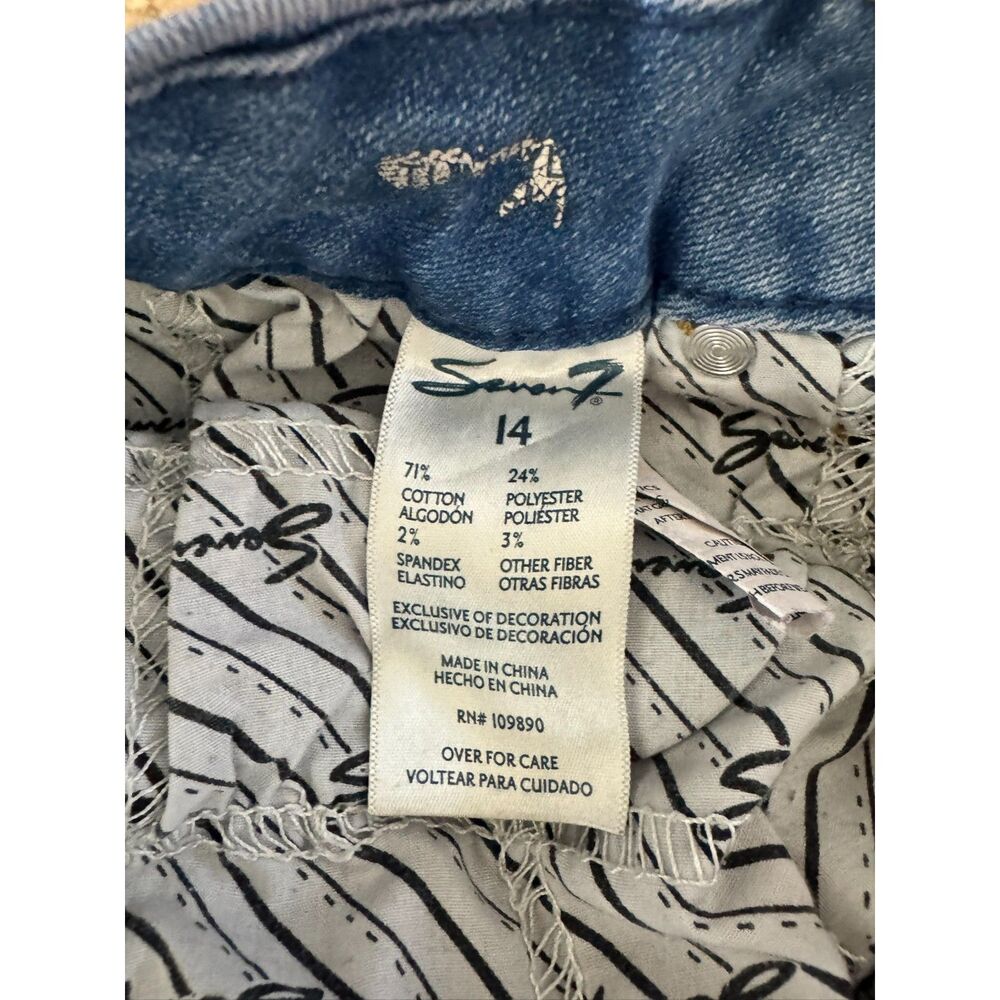 Seven7 Women’s Size 14 Distressed Light Wash Straight Leg Denim 0040
